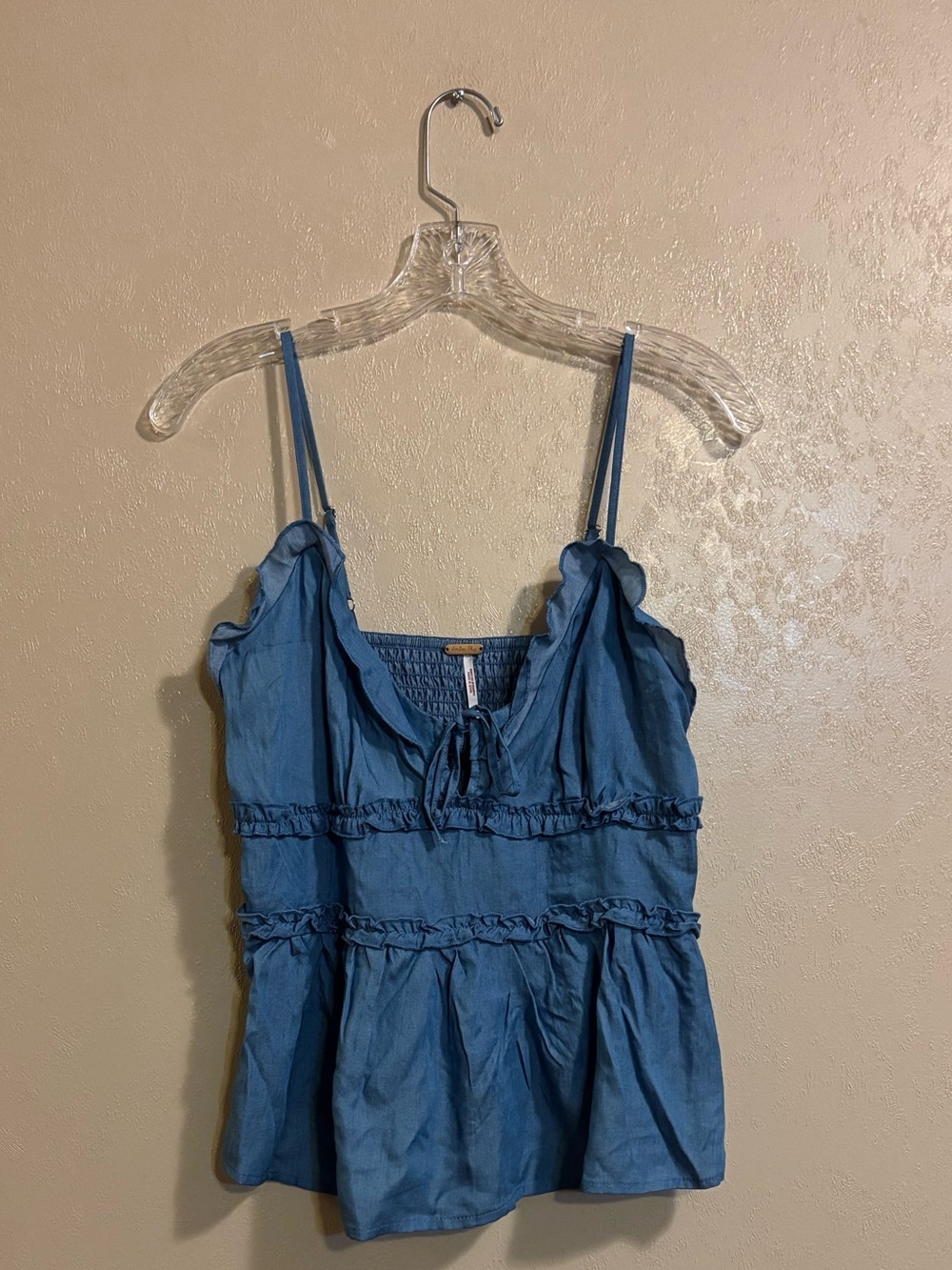 NWT Amber Sky Ruffle Tie-Front Ruched Camisole Top sz L